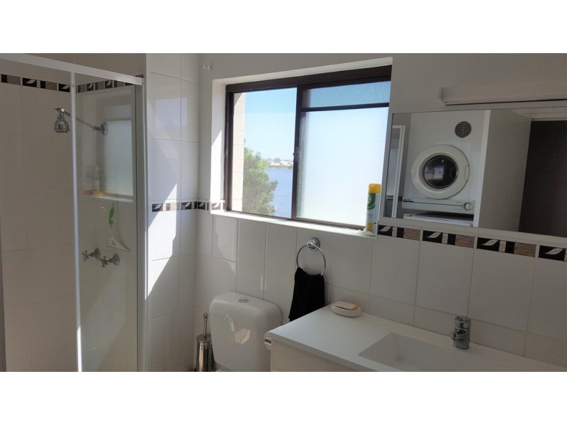 111 Markeri Street, Mermaid Waters QLD 4218