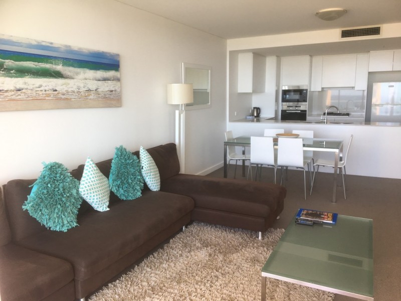 409 2 Creek Street, Kirra Beach, Coolangatta QLD 4225