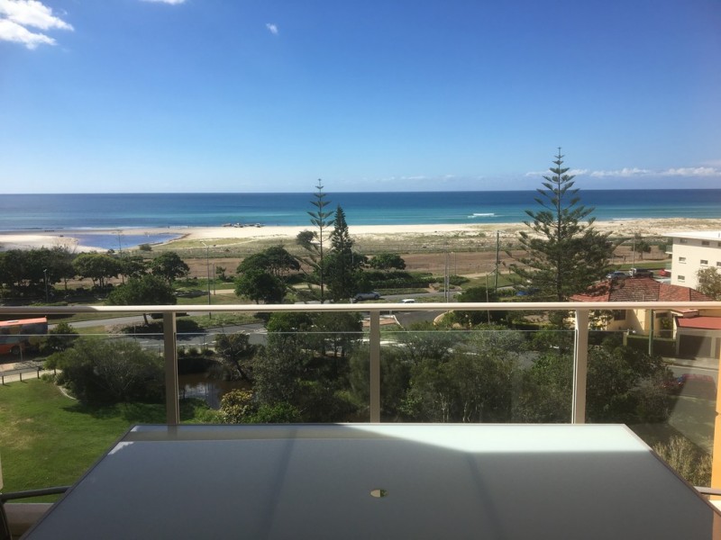 409 2 Creek Street, Kirra Beach, Coolangatta QLD 4225