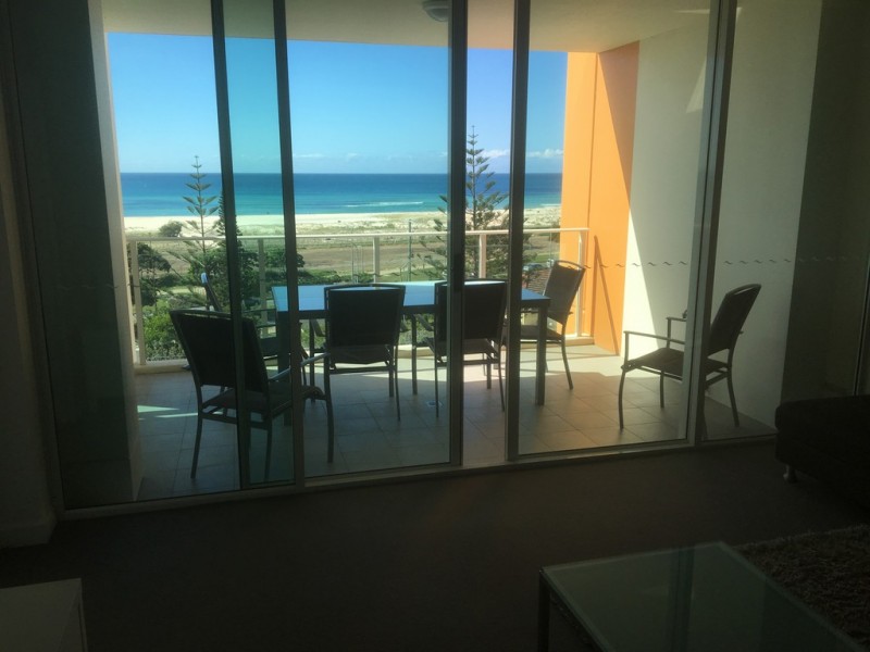 409 2 Creek Street, Kirra Beach, Coolangatta QLD 4225