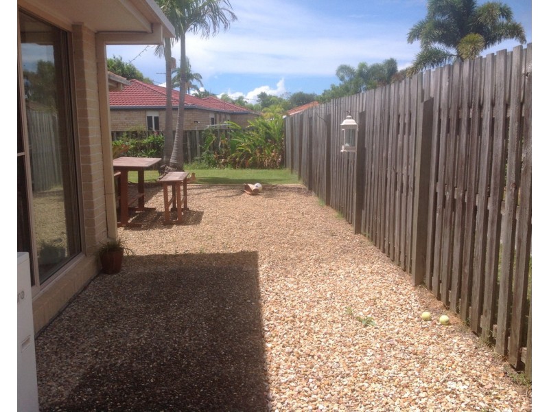 16 Daryl Drive, Varsity Lakes QLD 4227