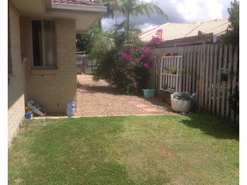 16 Daryl Drive, Varsity Lakes QLD 4227