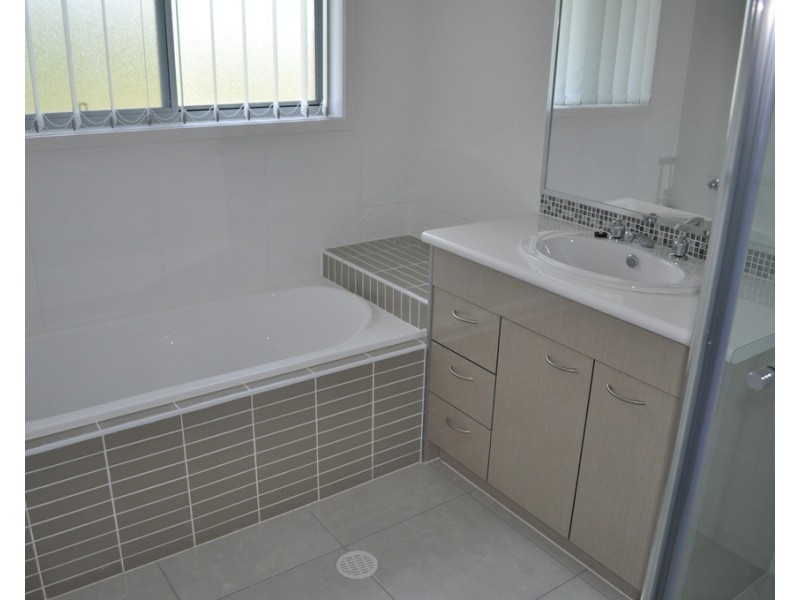 04/19 Platinum Place, Oxley QLD 4075