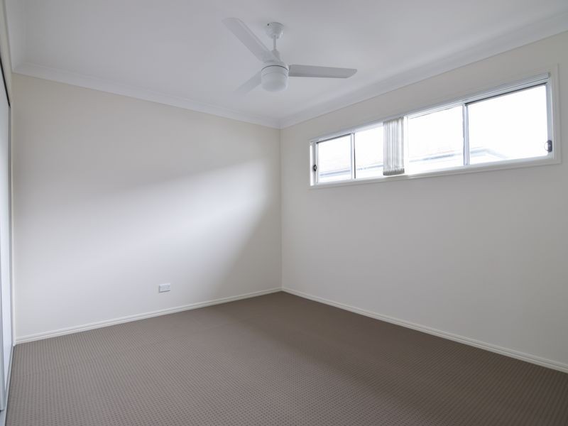 unit 3 / 28 Careel Close, Helensvale QLD 4212