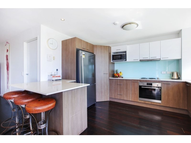 4/3494 MAIN BEACH PARADE, Main Beach QLD 4217
