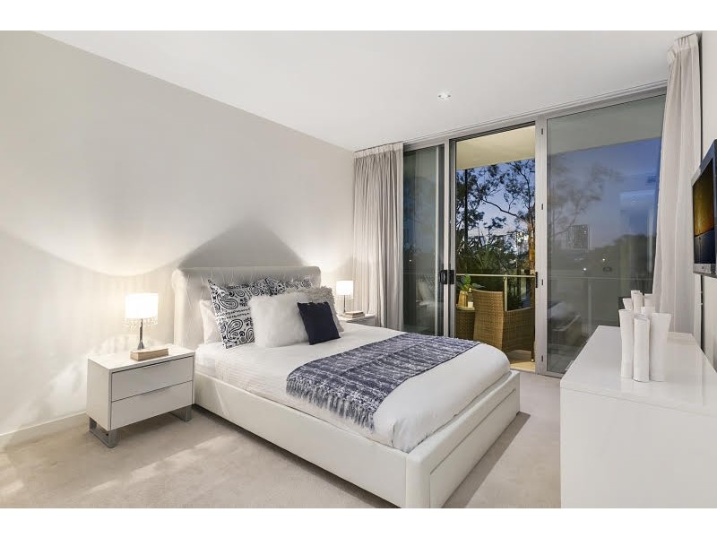 205 Coronation Drive, Milton QLD 4064