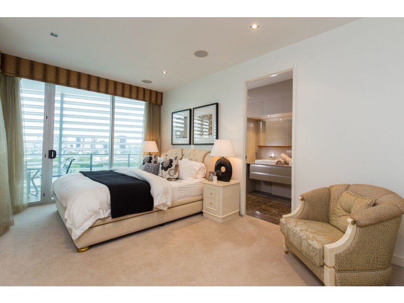205 Coronation Drive, Milton QLD 4064