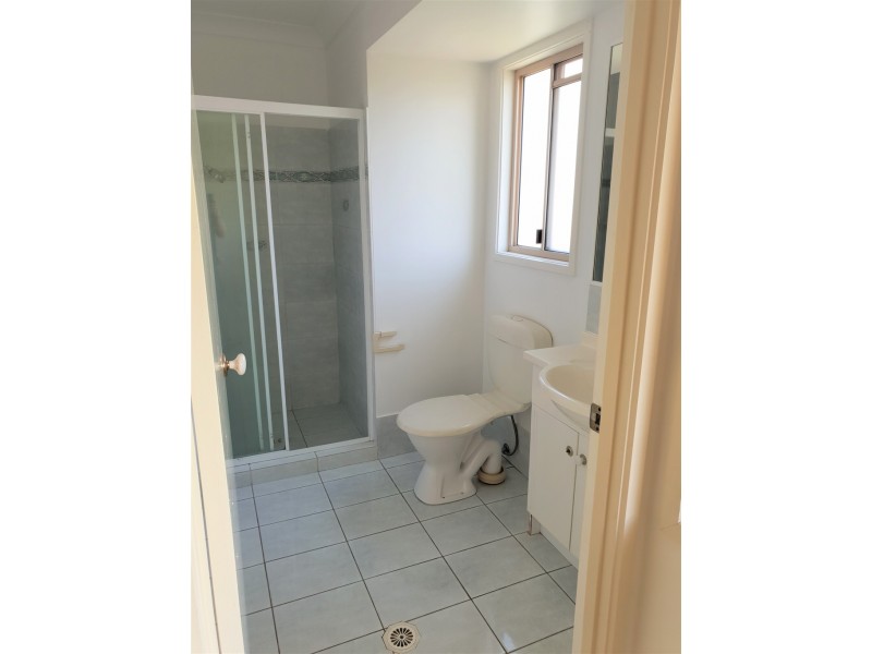 272 Oxley Dr, Runaway Bay QLD 4216