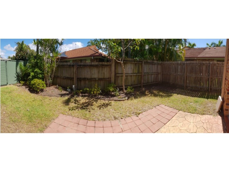 272 Oxley Dr, Runaway Bay QLD 4216