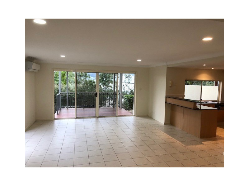 152/5 Easthill Drive, Robina QLD 4226