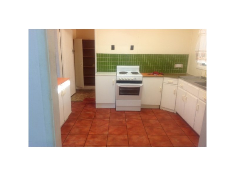 37 MADISON STREET, Woodridge QLD 4114