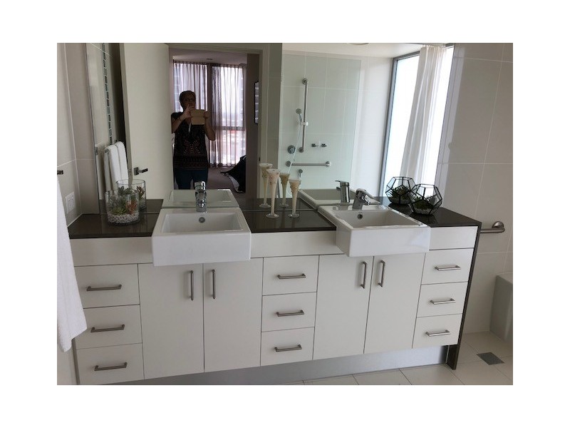 34 Scarborough Street, Southport QLD 4215