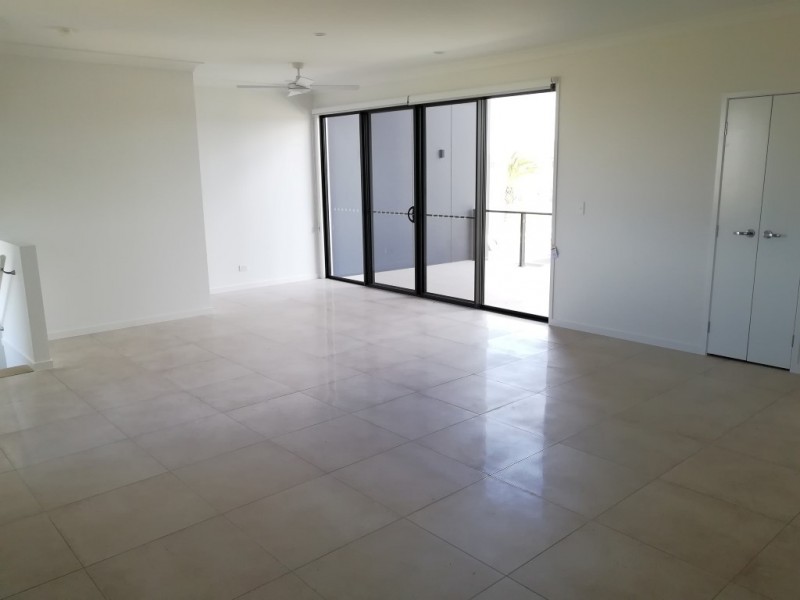 37 Park Cove Boulevard, Hope Island QLD 4212