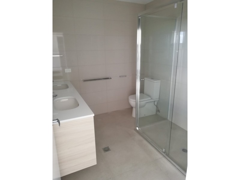 37 Park Cove Boulevard, Hope Island QLD 4212