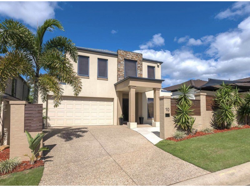 10 Majorica Crescent, Varsity Lakes QLD 4227