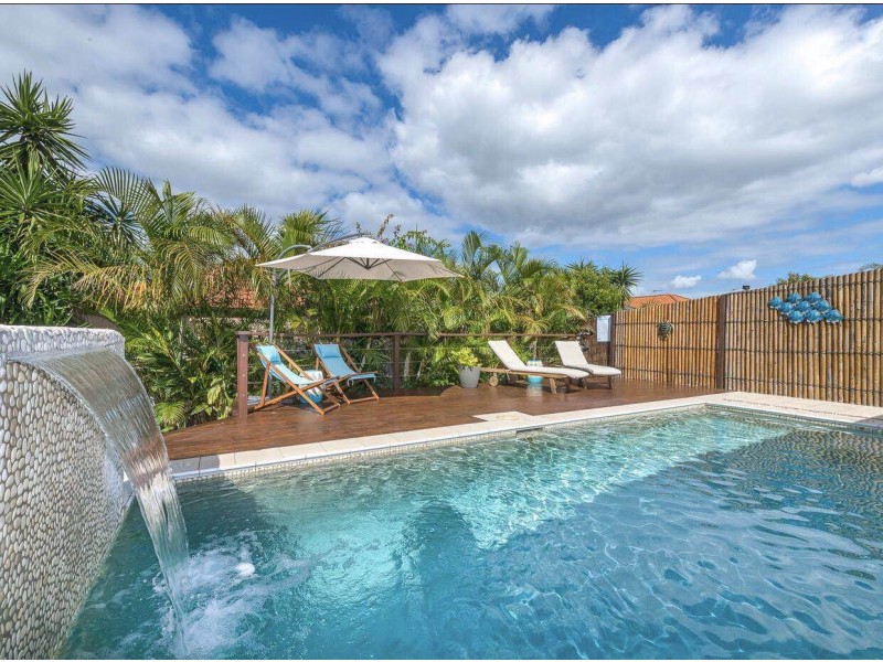 10 Majorica Crescent, Varsity Lakes QLD 4227