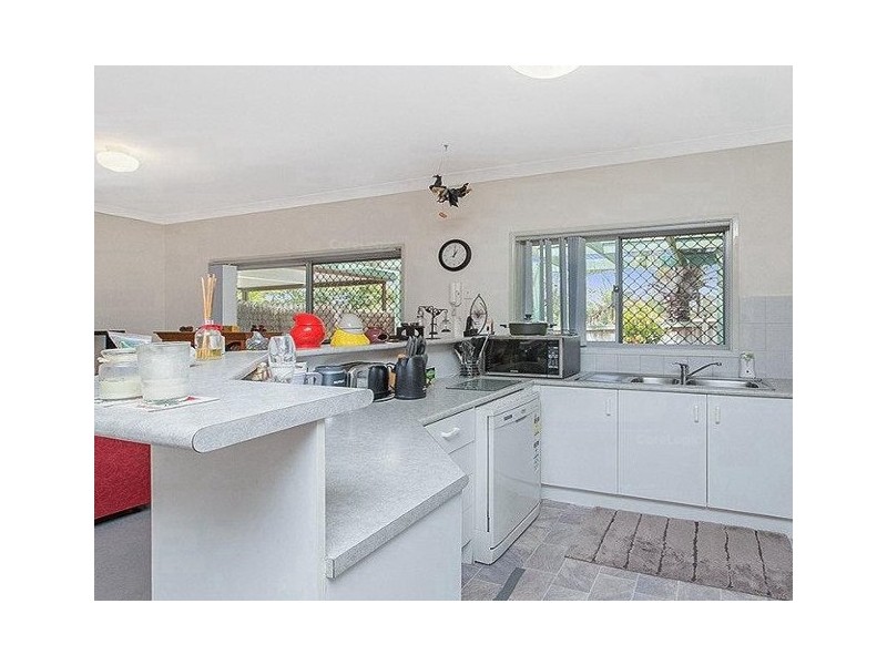 77 Nursery Avenue, Runcorn QLD 4113