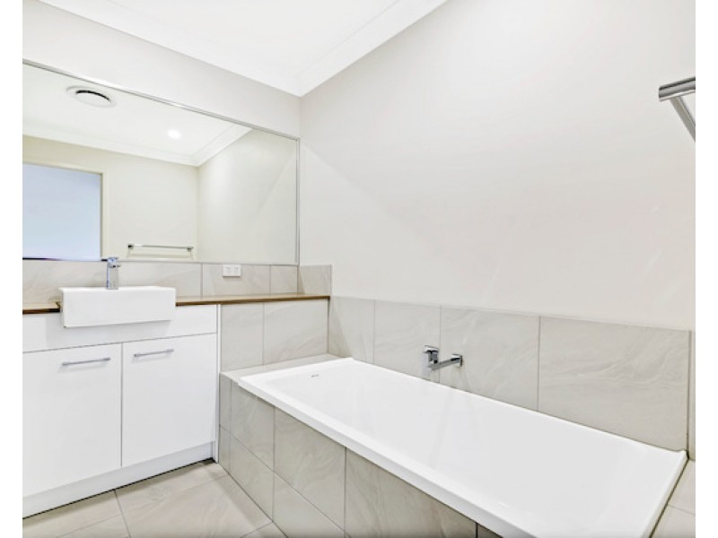 44-48 Fairmeadow Rd, Nambour QLD 4560