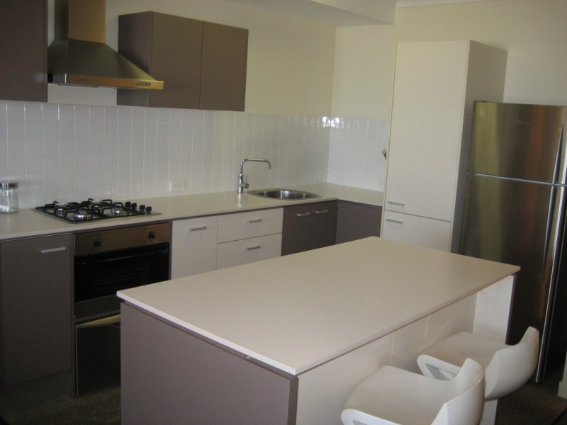 S16 8 Cordelia Street, South Brisbane QLD 4101