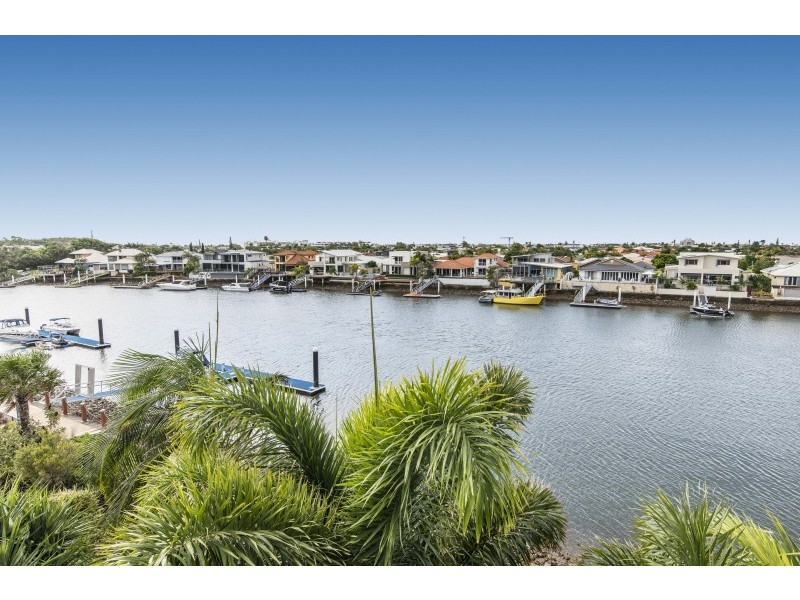 90/57 Grand Parade, Kawana Island QLD 4575