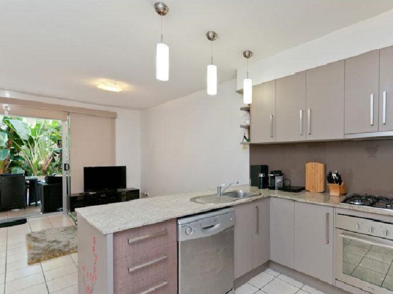 16 Wren Street, Bowen Hills QLD 4006