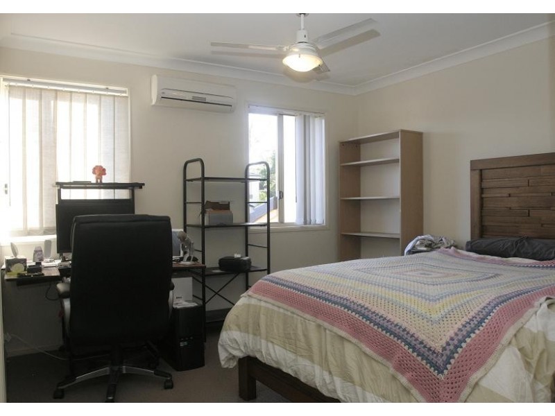 2/10 Chapman Place, Oxley QLD 4075