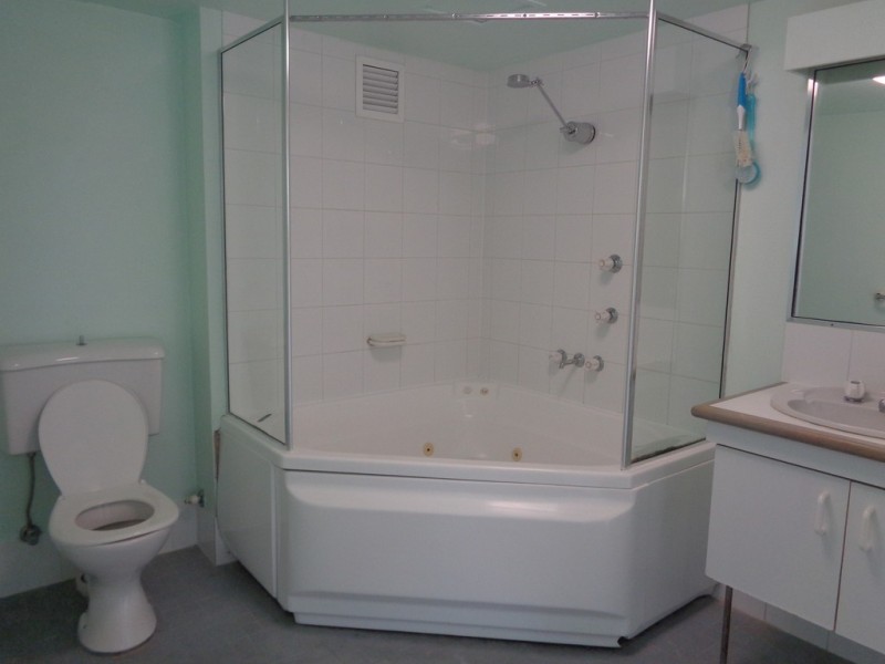 301/70 Remembrance Drive, Surfers Paradise QLD 4217