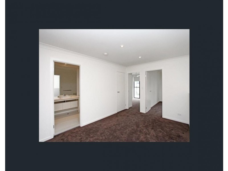 154 North Hill Drive, Robina QLD 4226