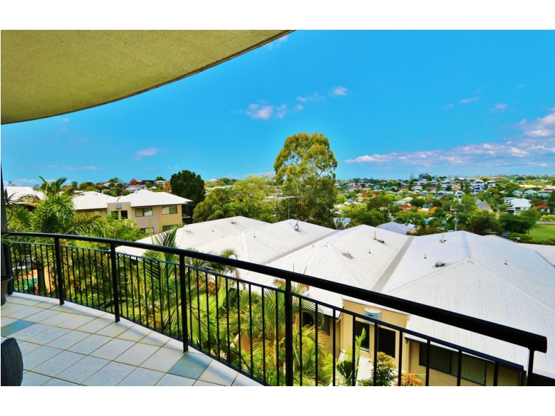 70 Norman, Norman Park QLD 4170