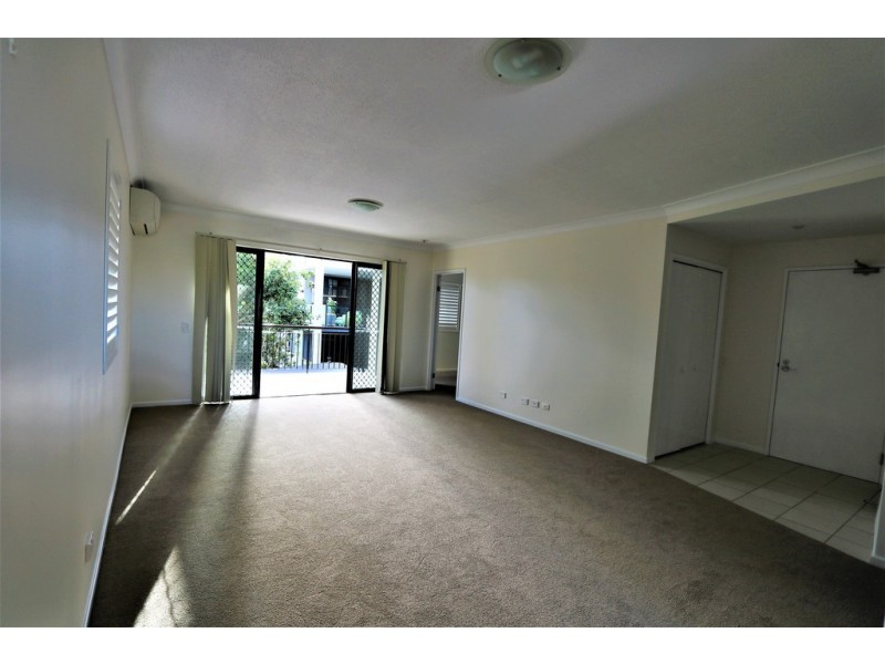 70 Norman, Norman Park QLD 4170