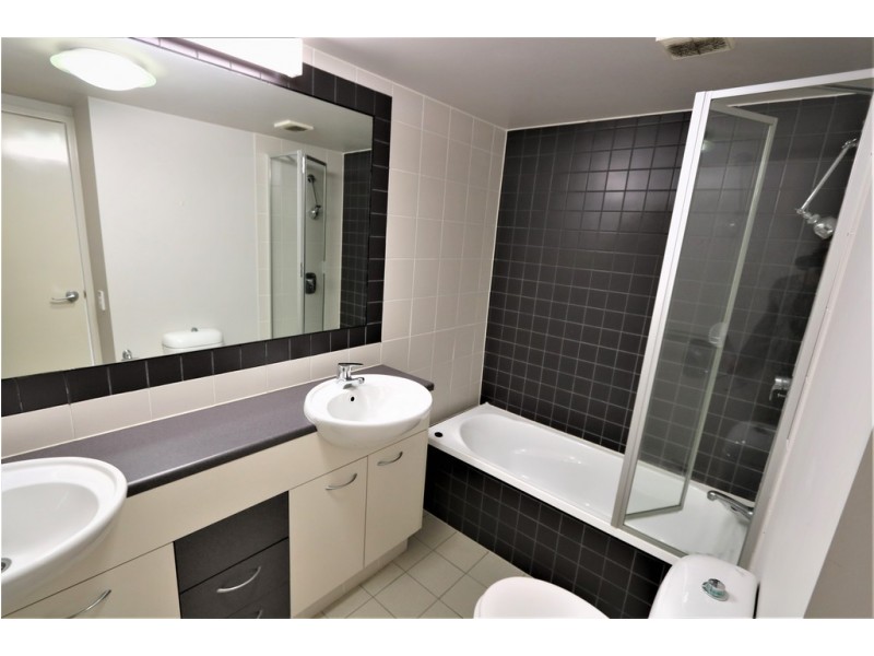 70 Norman, Norman Park QLD 4170