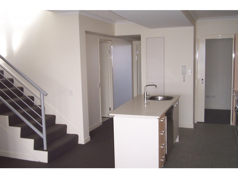 S11 8 Cordelia Street, South Brisbane QLD 4101