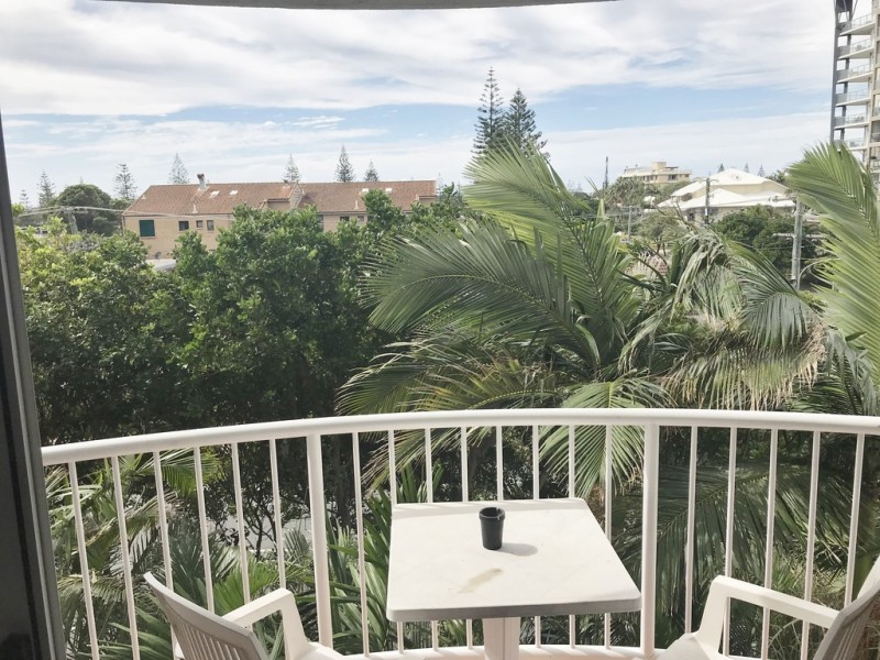 1035/2633 Gold Coast Highway, Broadbeach QLD 4218