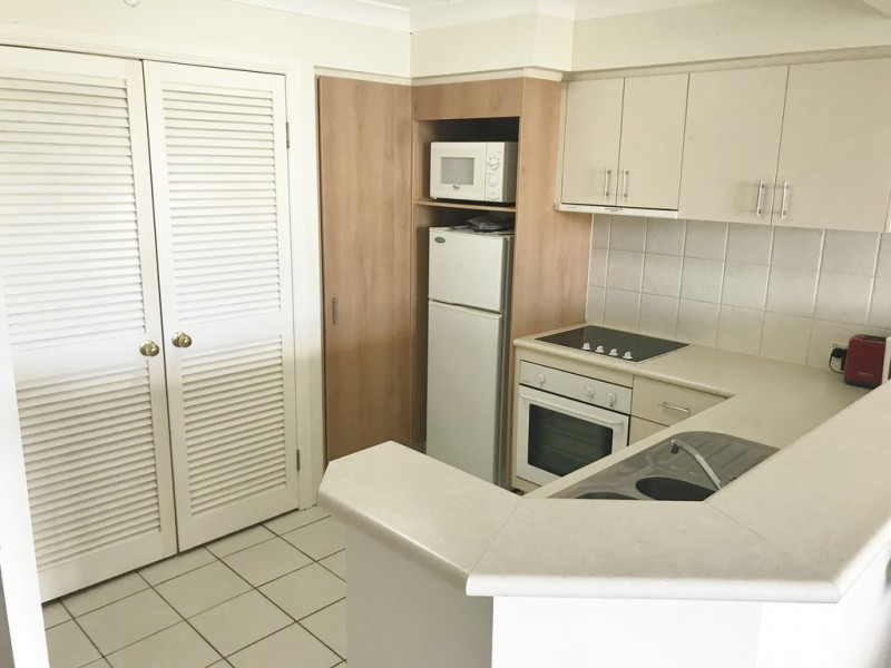 1035/2633 Gold Coast Highway, Broadbeach QLD 4218