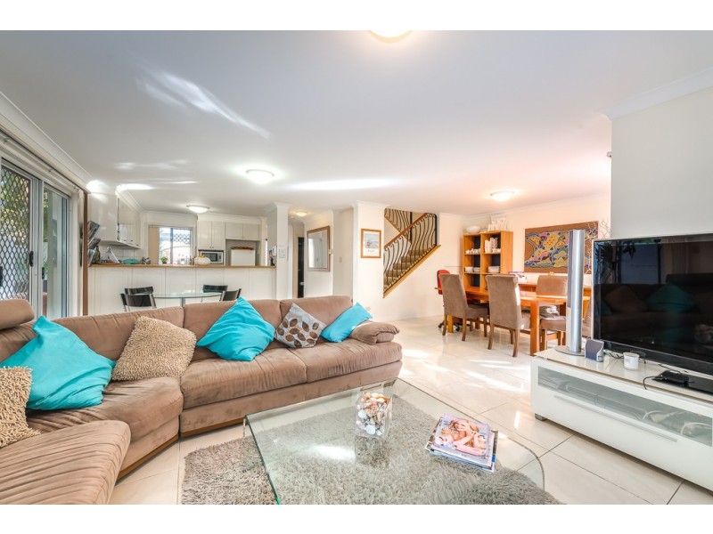 100 Cotlew St. East, Southport QLD 4215