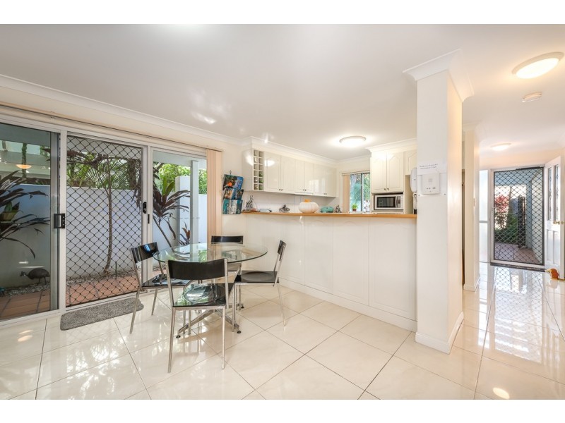 100 Cotlew St. East, Southport QLD 4215