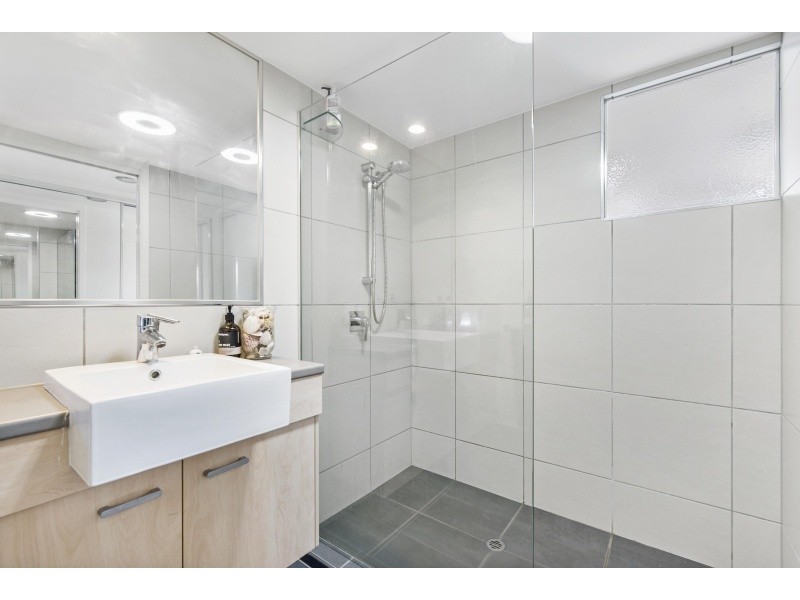 28/57 Grand Parade, Kawana Island QLD 4575