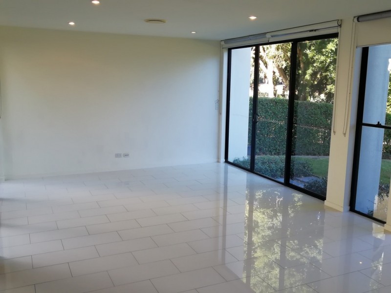 918 Medinah Avenue, Robina QLD 4226