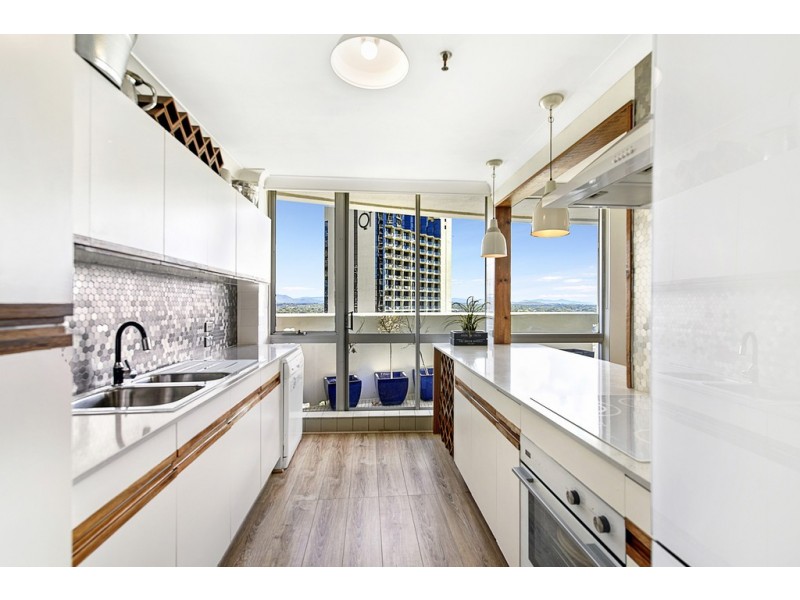 63/114 The Esplanade, Surfers Paradise QLD 4217