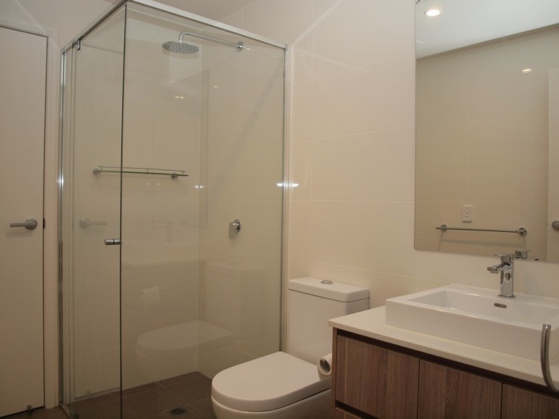5 Chester Terrace, Southport QLD 4215