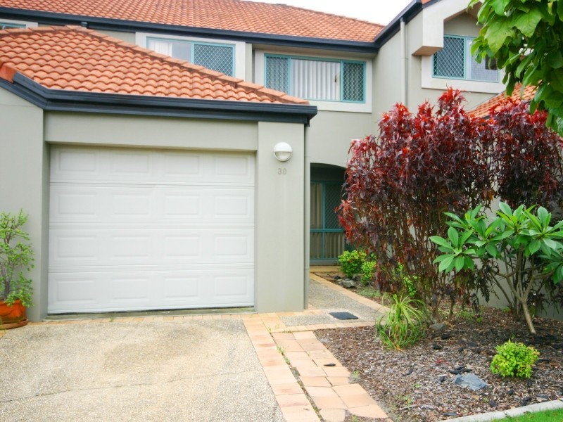 30/19 santa barbara rd, Hope Island QLD 4212