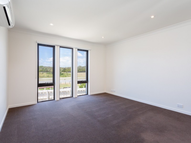 126 Marina Quays Boulevard, Hope Island QLD 4212