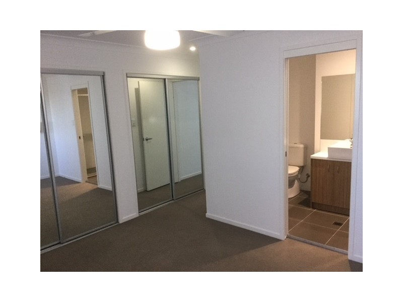 27/26 Yaun Street, Coomera QLD 4209