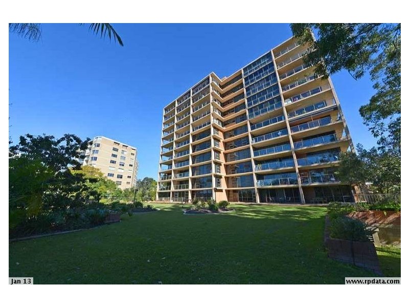 18/72 Sandford Street, St Lucia QLD 4067