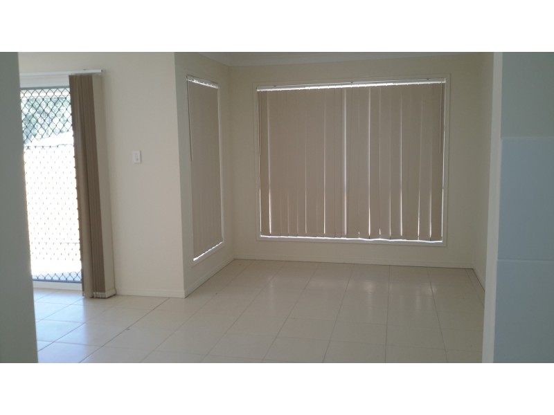 2/26 Greenpark Drive, Crestmead QLD 4132