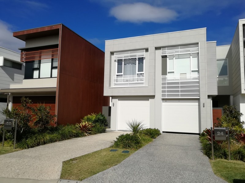 22 Brooklyn Crescent, Robina QLD 4226