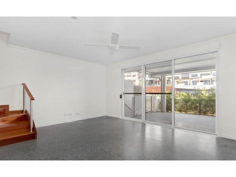 22 Brooklyn Crescent, Robina QLD 4226