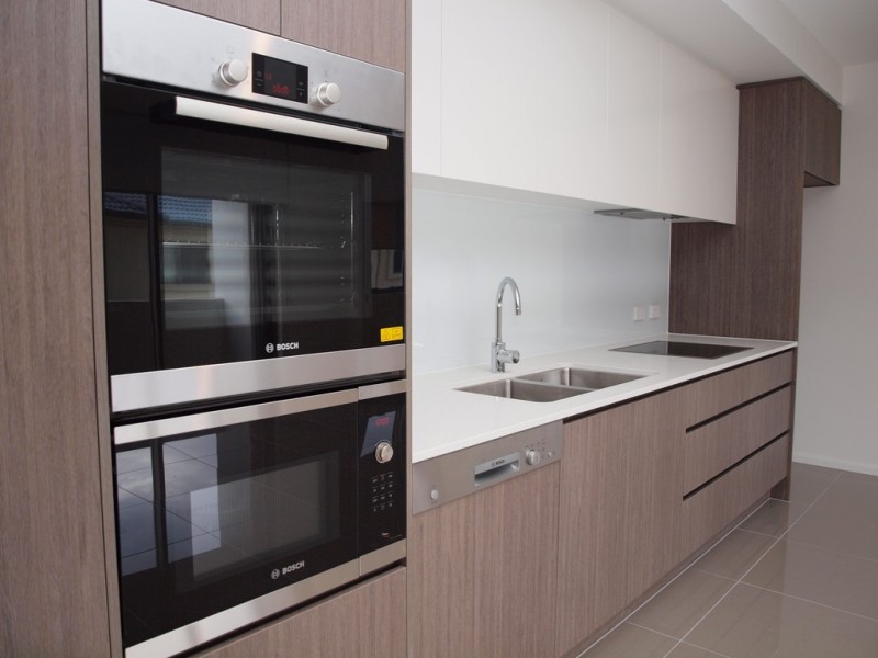 5 Chester Terrace, Southport QLD 4215