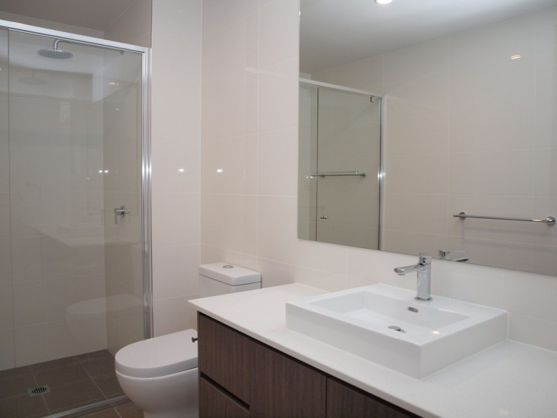 5 Chester Terrace, Southport QLD 4215