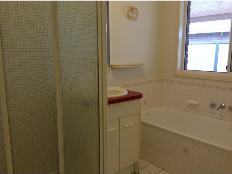 15 Buttercup Close, Meadowbrook QLD 4131